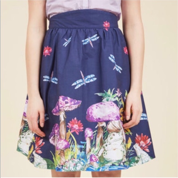 Modcloth Dresses & Skirts - Modcloth Languid Pond frog mushroom Skirt size 1x